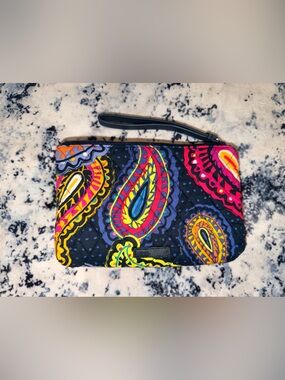 Vera Bradley RFID Smartphone Wristlet Wallet Paisley Pattern Multicolor